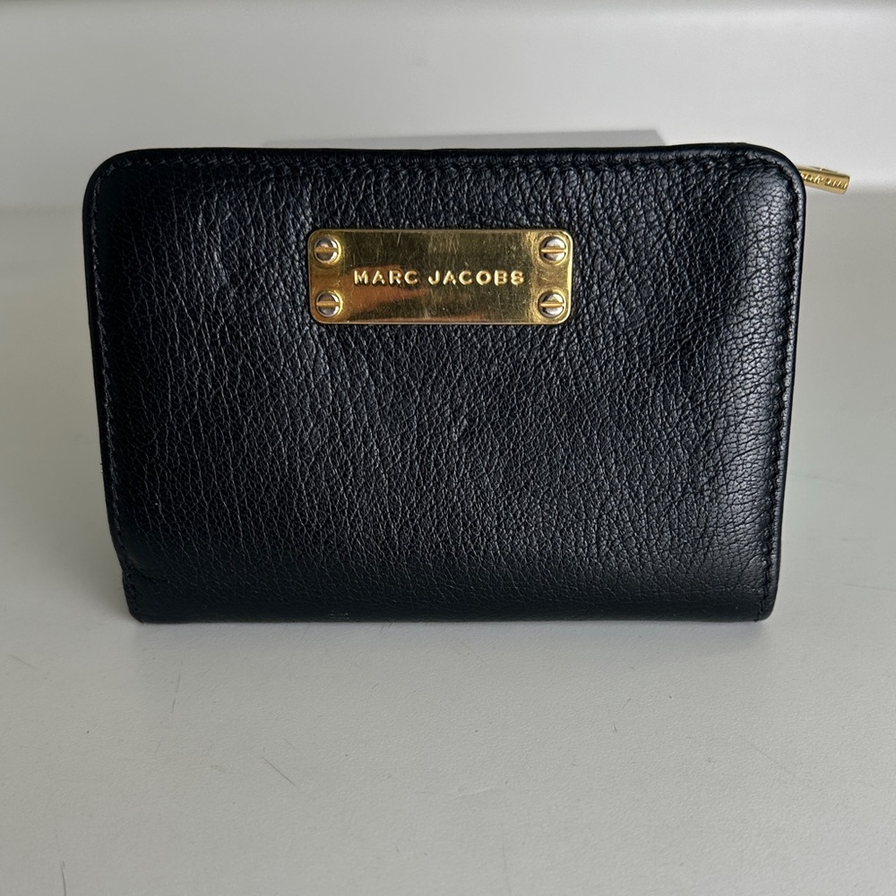 Marc Jacobs Black French Leather Zip-Around Wallet with Gold Plaque